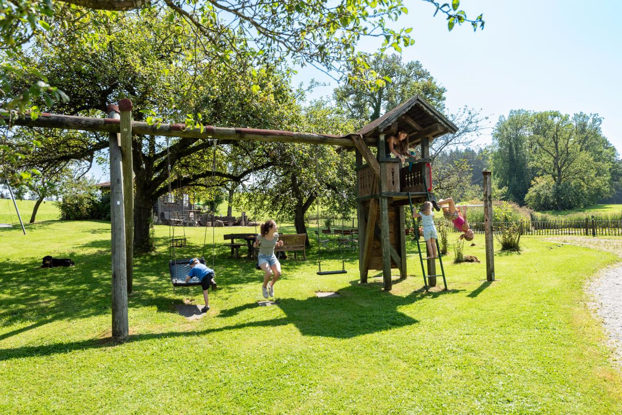 seimehof-wimpasing-1-bernau-chiemsee-allgemein-kinder-tiere-spielplatz-34